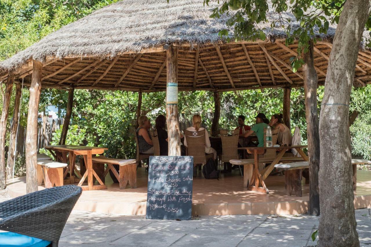 Footsteps Eco-Lodge Gunjur Eksteriør billede